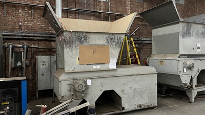 Lot 22 - Osmeka wood chipping machine